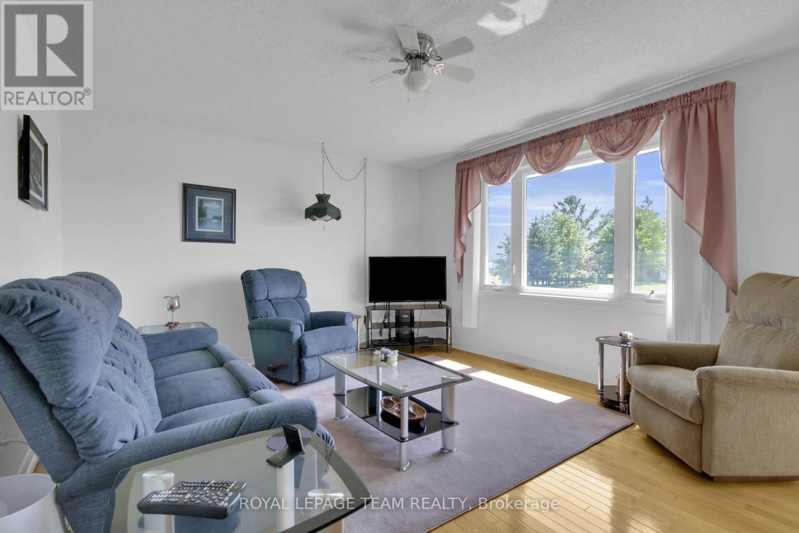 929 Munro Drive, Mcnab/braeside, Ontario  K7S 3G8 - Photo 13 - X13232878
