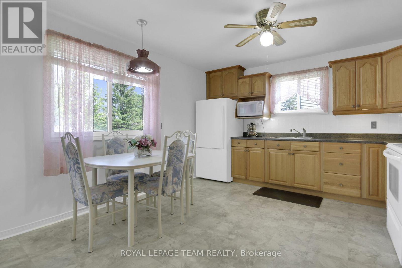 929 Munro Drive, Mcnab/braeside, Ontario  K7S 3G8 - Photo 15 - X13232878