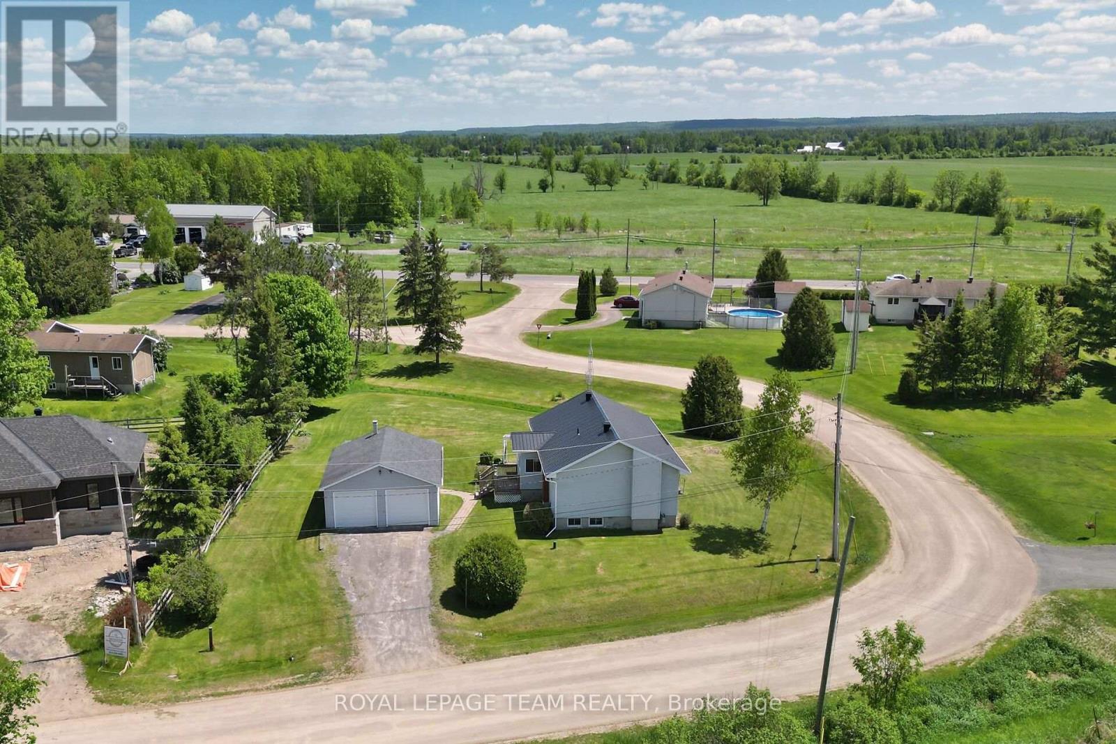 929 Munro Drive, Mcnab/braeside, Ontario  K7S 3G8 - Photo 8 - X13232878