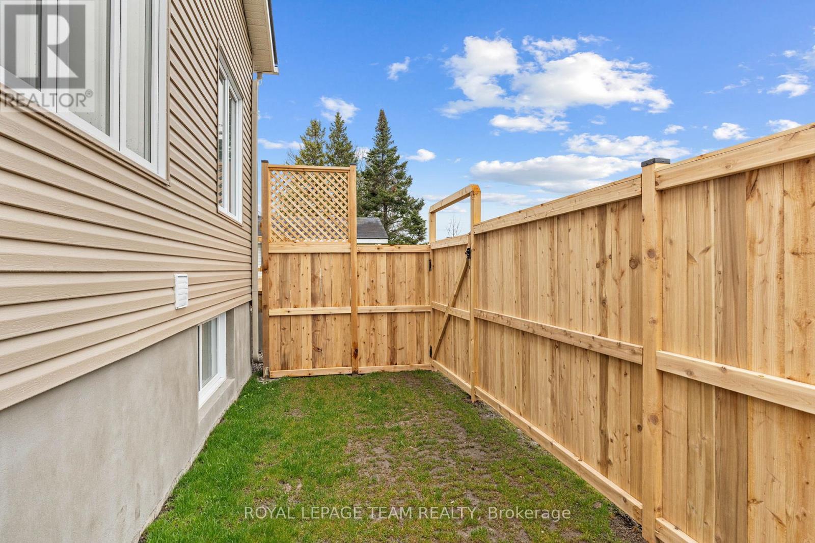 2 - 1694 Belcourt Boulevard, Ottawa, Ontario  K1C 1M4 - Photo 16 - X13232880