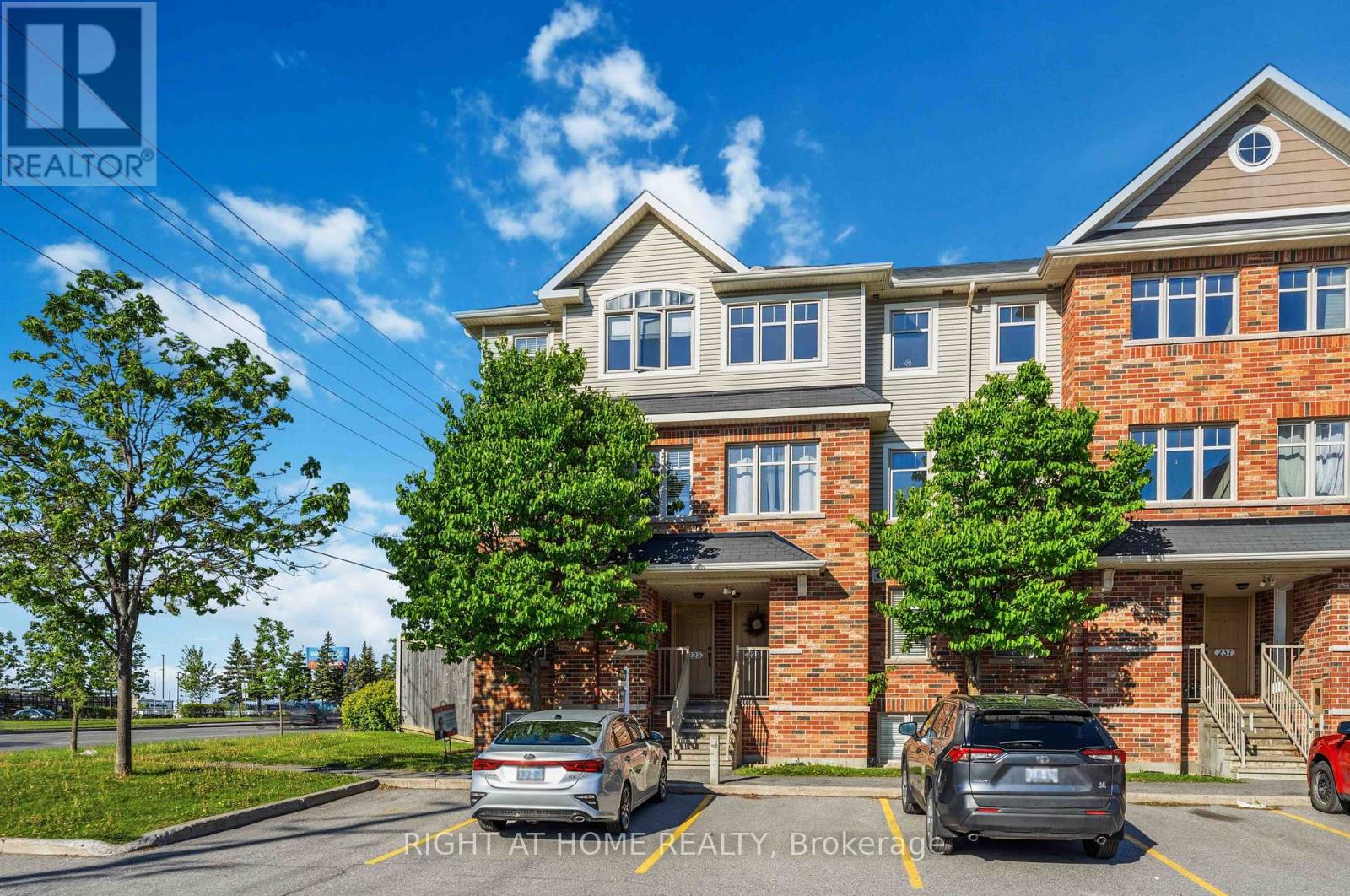 227 Keltie Private, Ottawa, Ontario  K2J 0A3 - Photo 2 - X13232906
