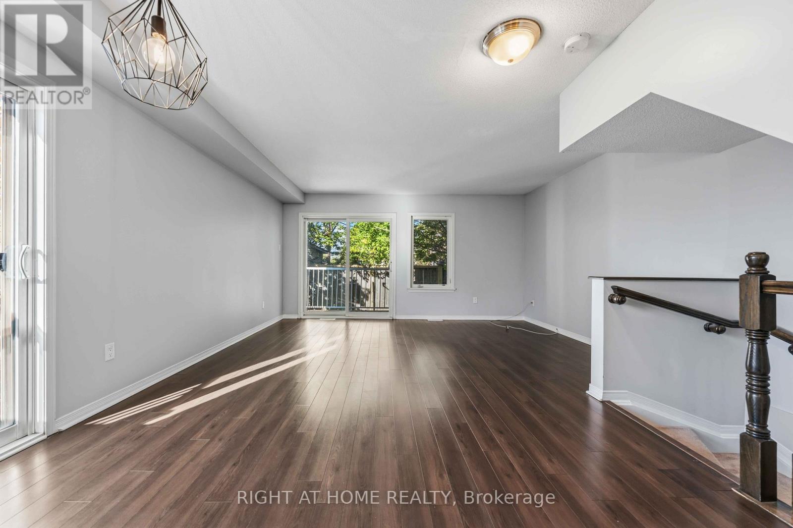 227 Keltie Private, Ottawa, Ontario  K2J 0A3 - Photo 3 - X13232906