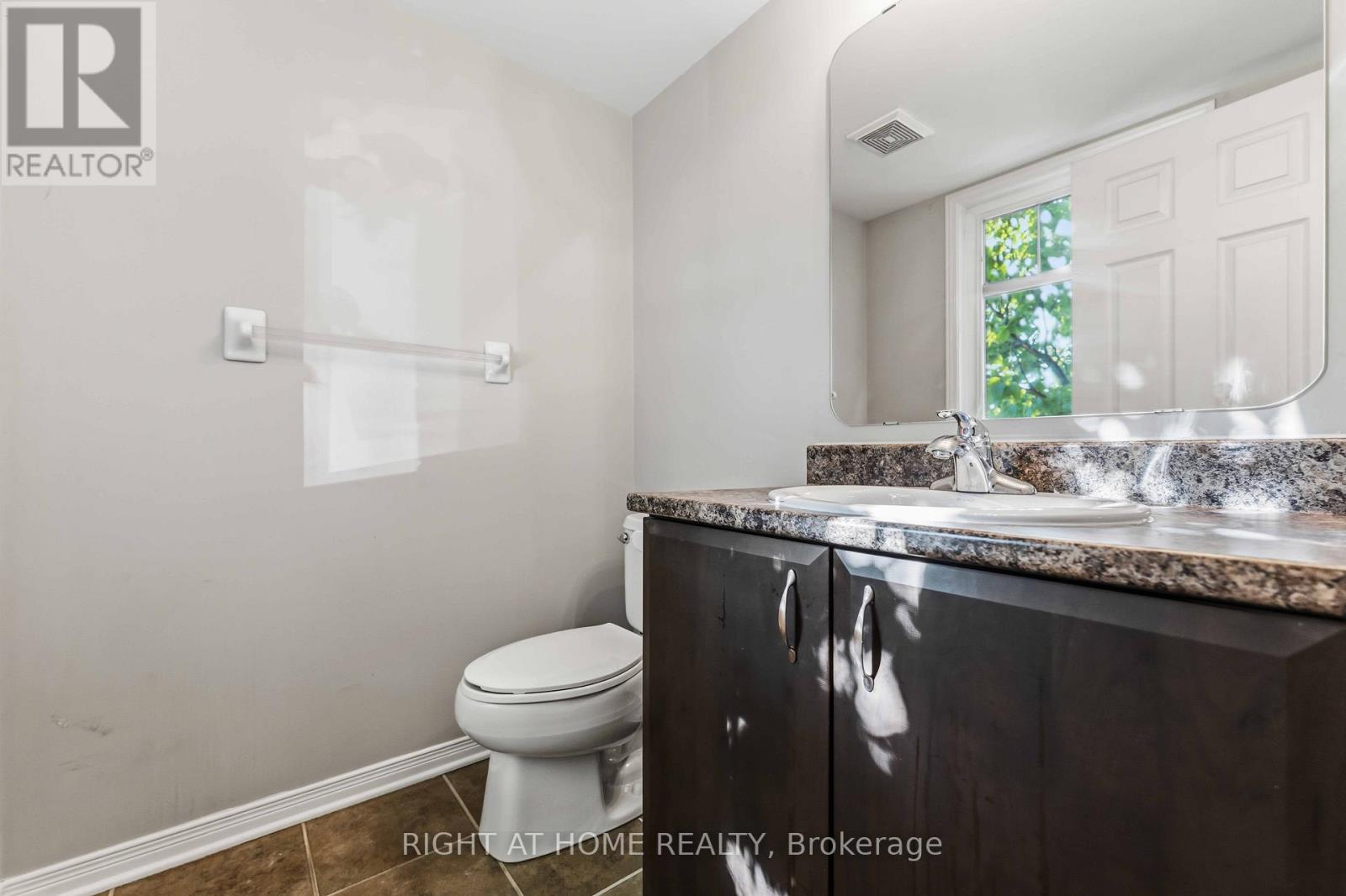 227 Keltie Private, Ottawa, Ontario  K2J 0A3 - Photo 8 - X13232906