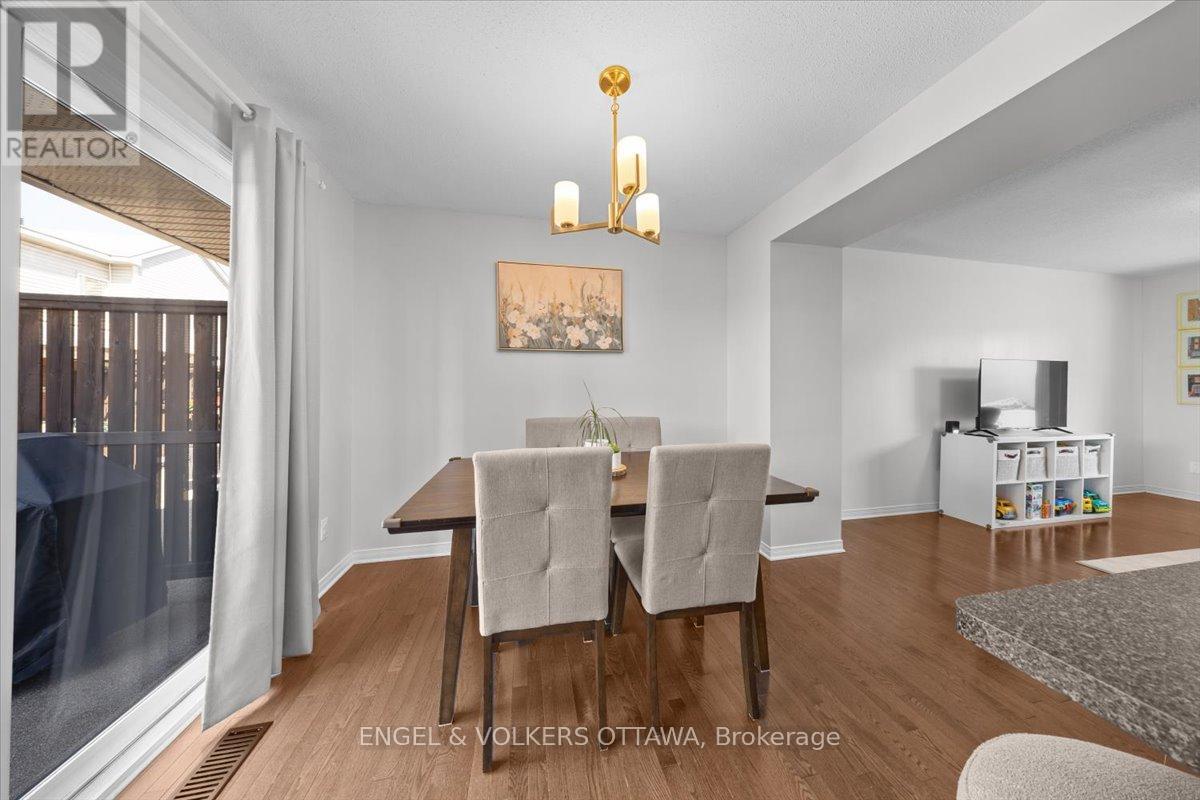 241 Monterey Drive, Ottawa, Ontario  K2H 7B1 - Photo 11 - X13232912