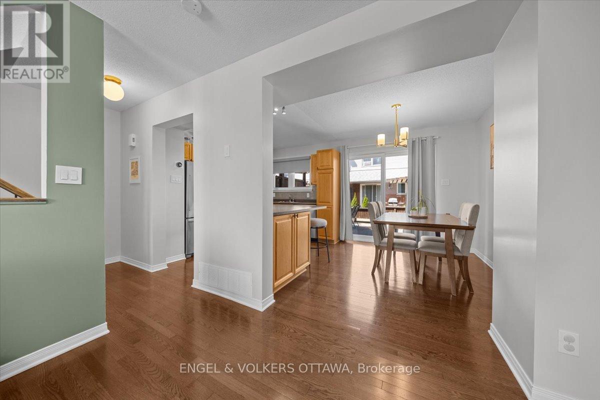 241 Monterey Drive, Ottawa, Ontario  K2H 7B1 - Photo 8 - X13232912