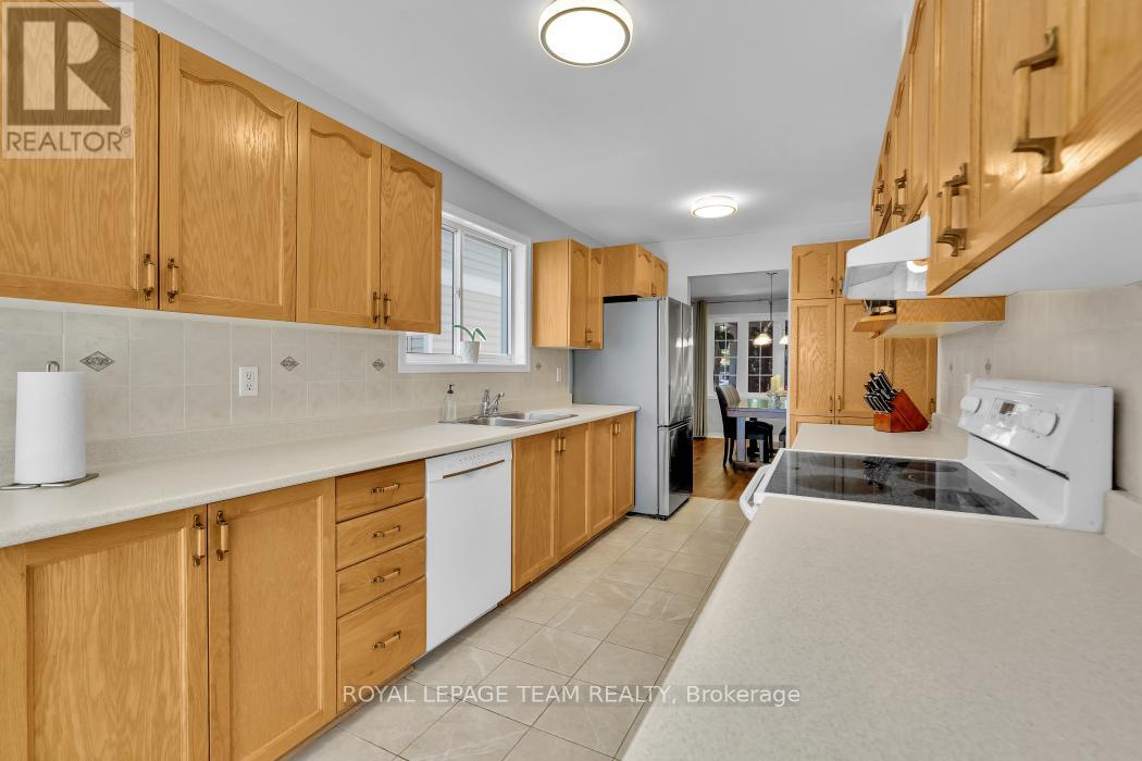 111 Fairlop Way, Ottawa, Ontario  K2J 5B6 - Photo 13 - X13233060