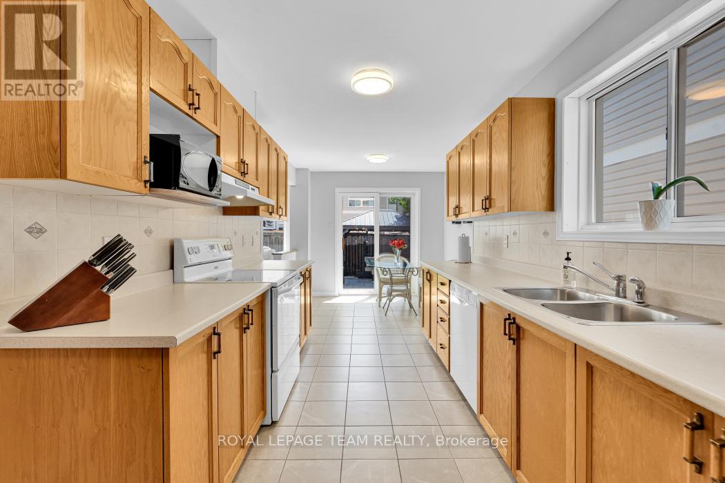 111 Fairlop Way, Ottawa, Ontario  K2J 5B6 - Photo 16 - X13233060