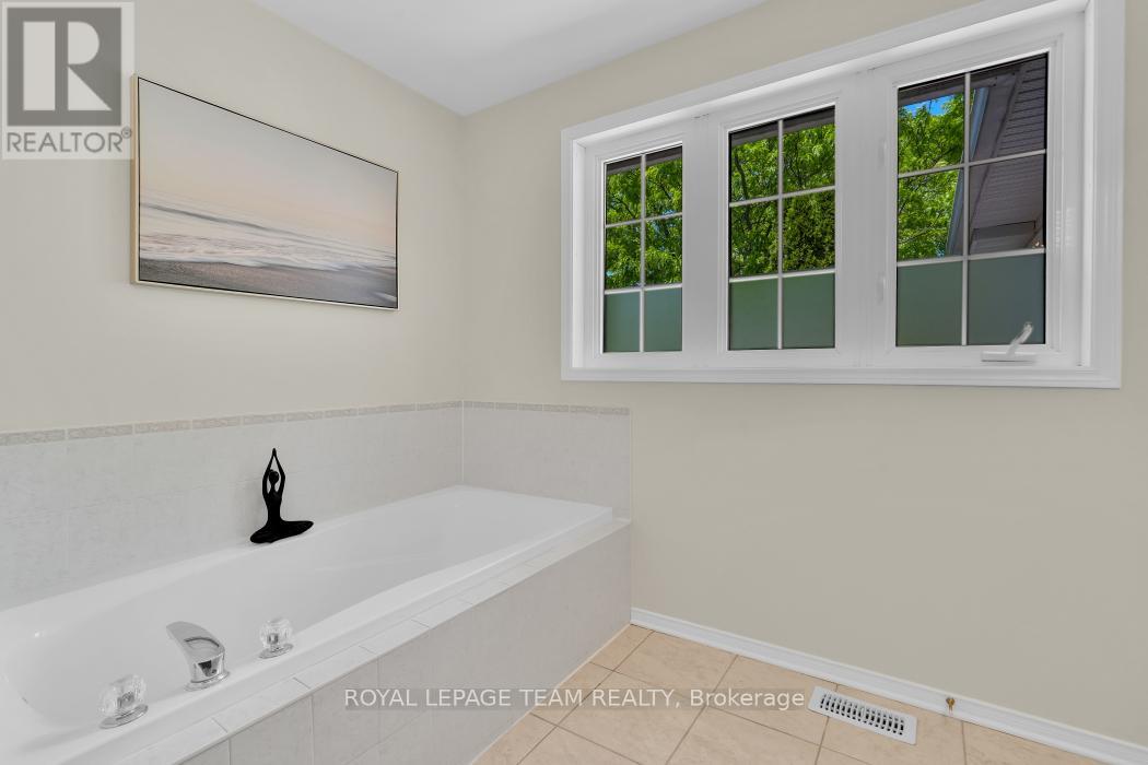 111 Fairlop Way, Ottawa, Ontario  K2J 5B6 - Photo 23 - X13233060