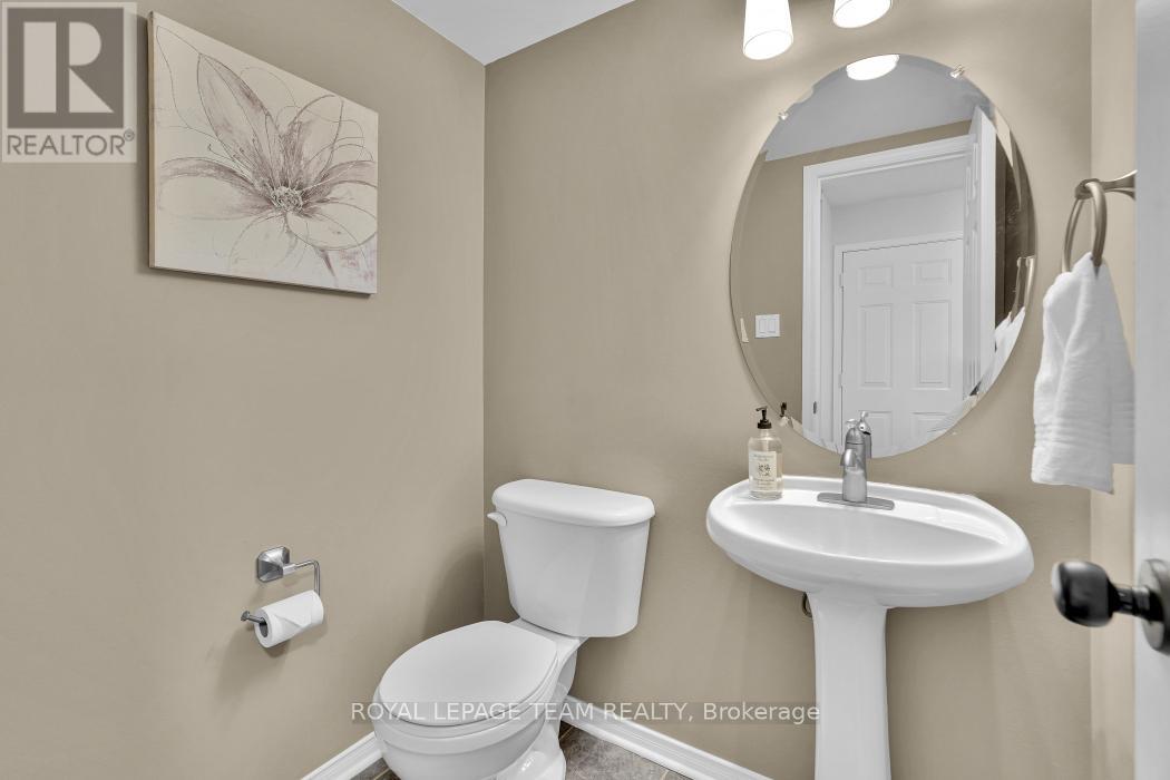 111 Fairlop Way, Ottawa, Ontario  K2J 5B6 - Photo 5 - X13233060