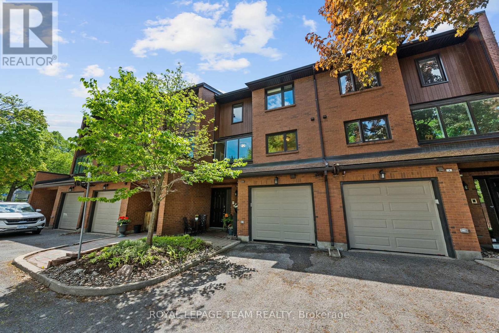 6 - 625 RICHMOND ROAD, Ottawa, Ontario