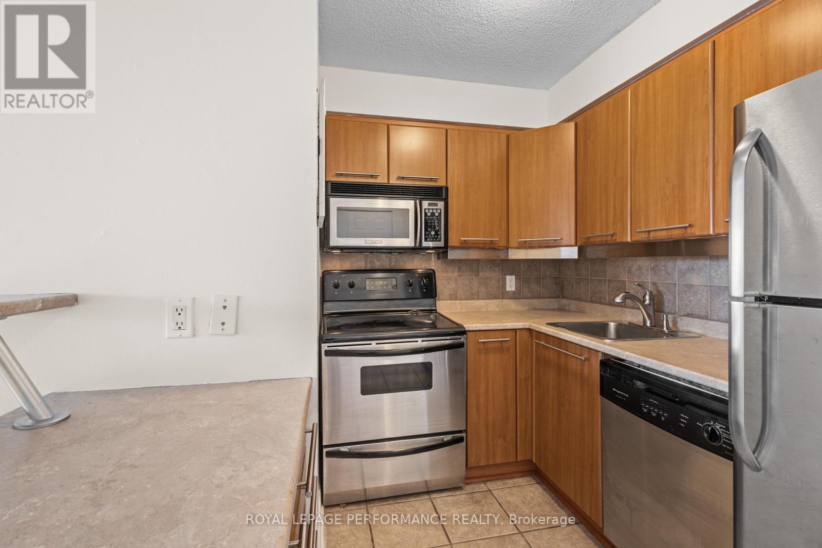 609 - 225 Alvin Road, Ottawa, Ontario  K1K 4H6 - Photo 11 - X13233454