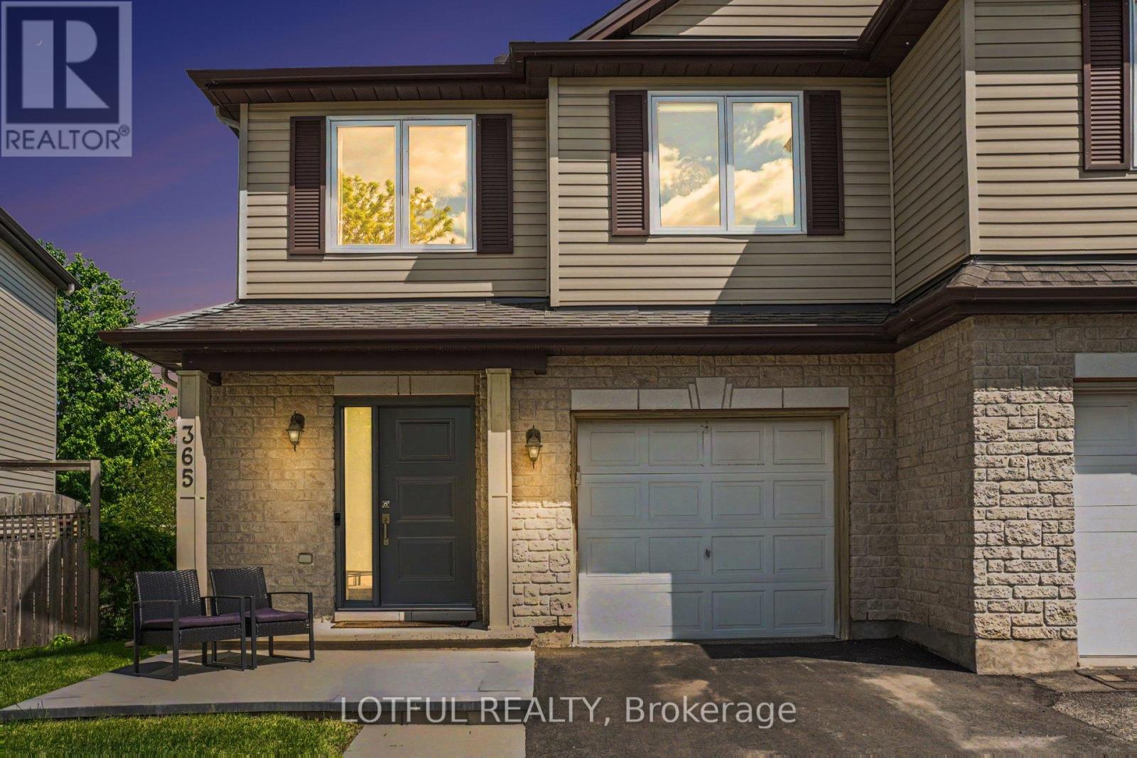 365 RIVERSEDGE CRESCENT, Ottawa, Ontario