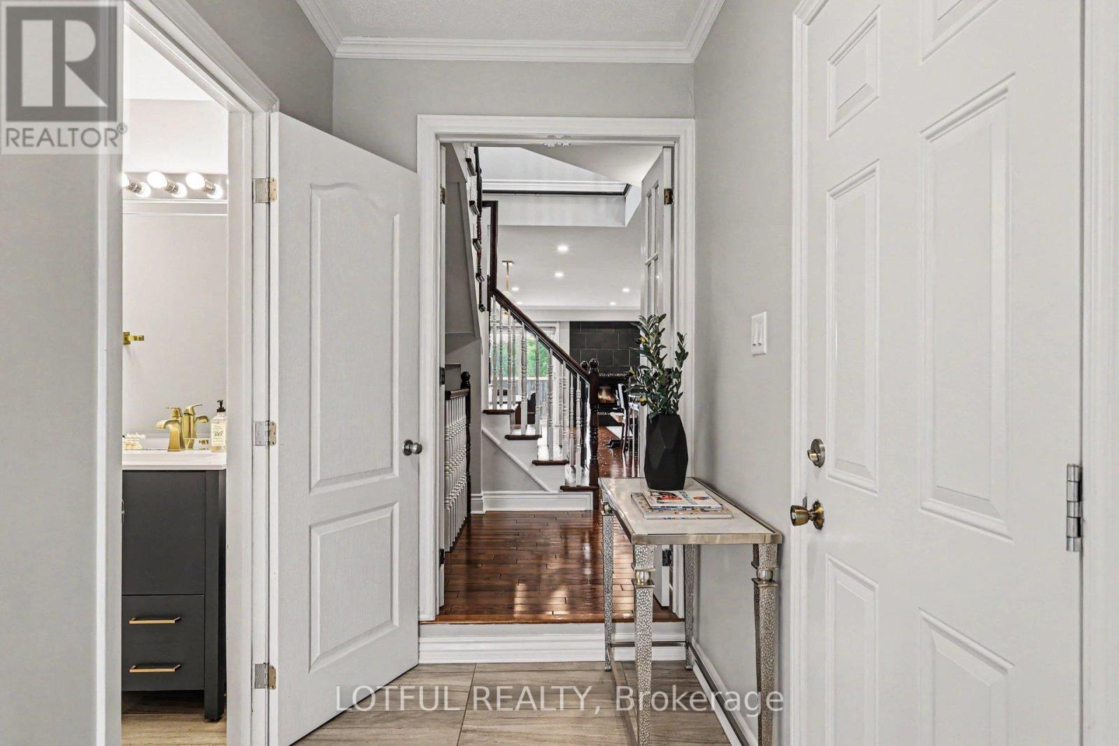 365 Riversedge Crescent, Ottawa, Ontario  K1V 0Y6 - Photo 2 - X13233520