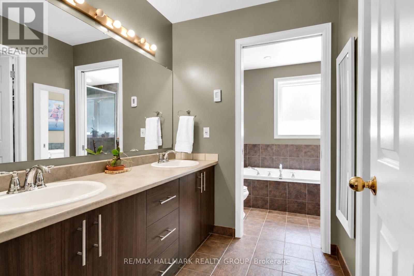 29 Shady Branch Trail, Ottawa, Ontario  K2S 1E1 - Photo 24 - X13233614