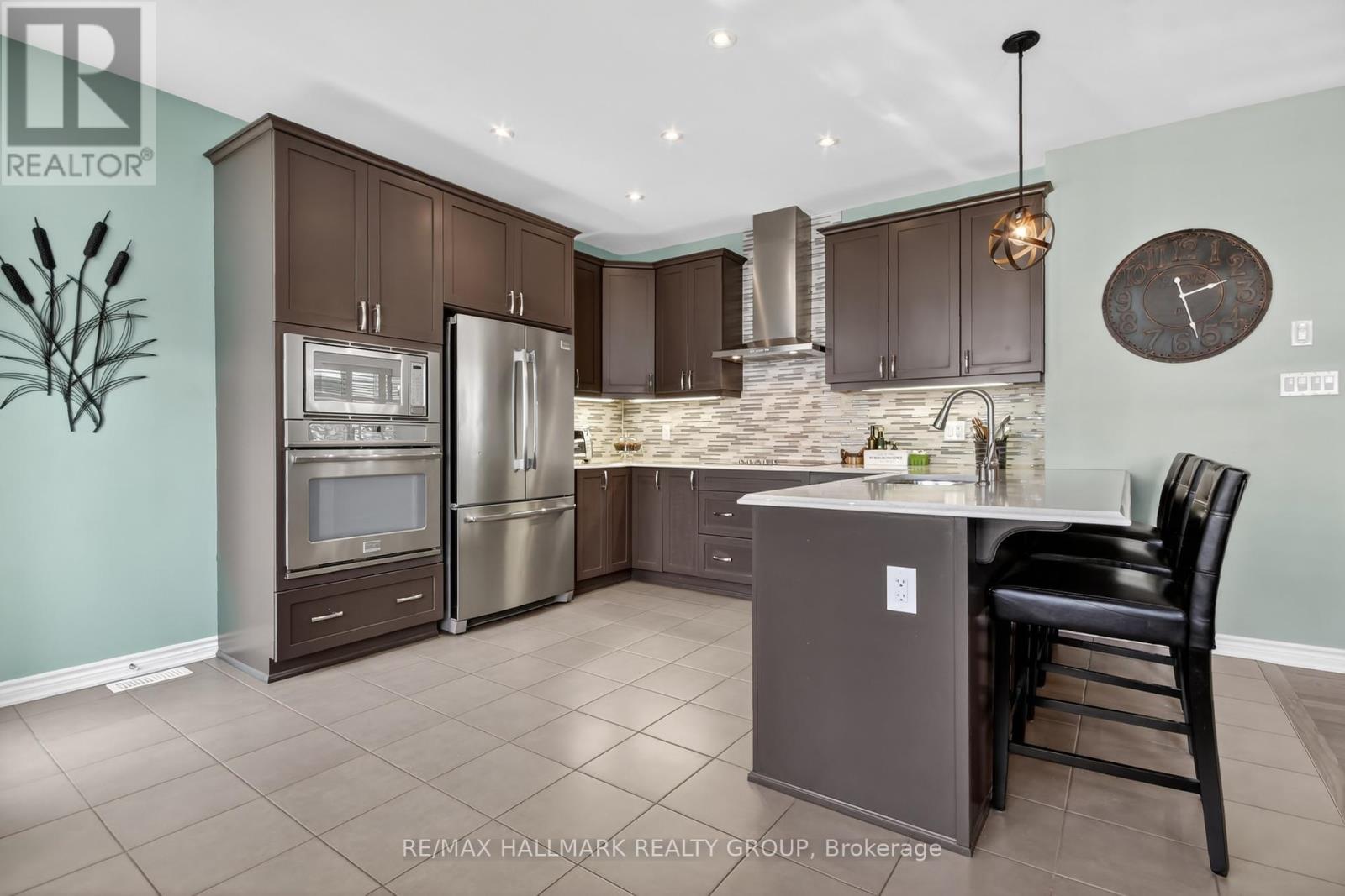 33 Summitview Drive, Ottawa, Ontario  K2M 2V9 - Photo 10 - X13233696