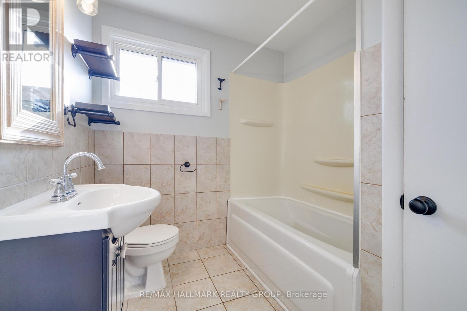 1213 Emperor Avenue, Ottawa, Ontario  K1Z 8C3 - Photo 13 - X13233706