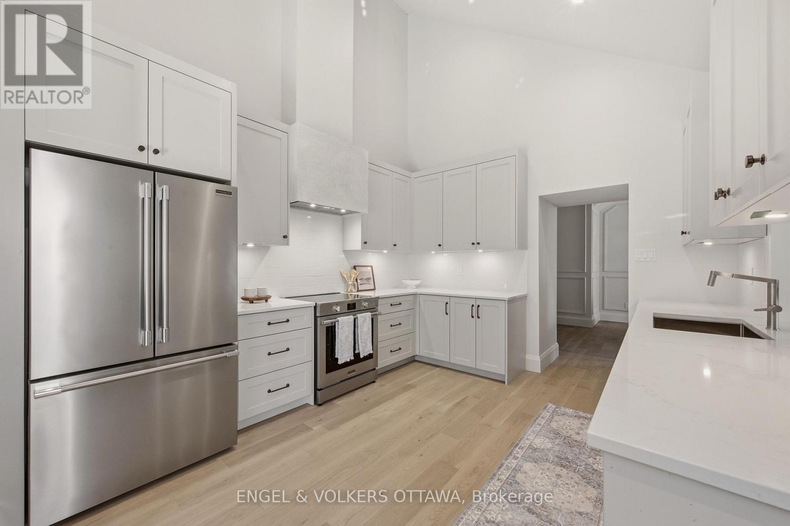 35 Mackay Street, Ottawa, Ontario  K1M 2B2 - Photo 18 - X13233980