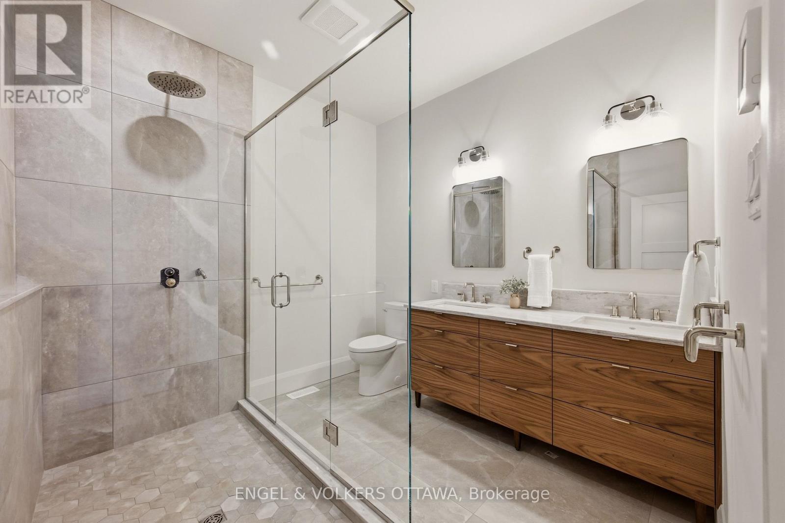 35 Mackay Street, Ottawa, Ontario  K1M 2B2 - Photo 34 - X13233980