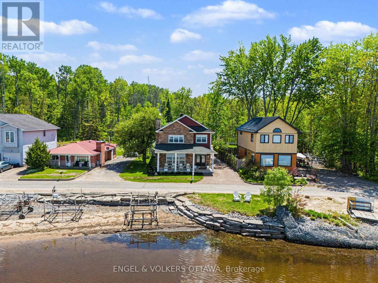835 Archibald Street, Mcnab/braeside, Ontario  K0A 1G0 - Photo 45 - X13234018