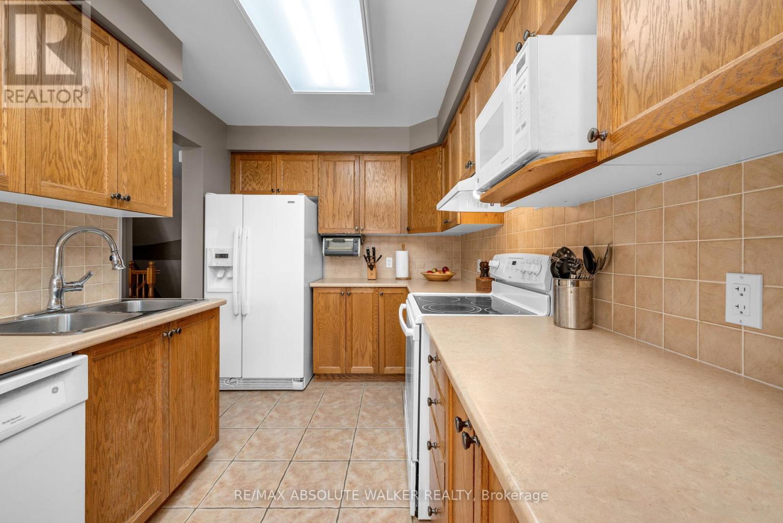 2010 Bergamot Circle, Ottawa, Ontario  K4A 4R2 - Photo 13 - X13234052