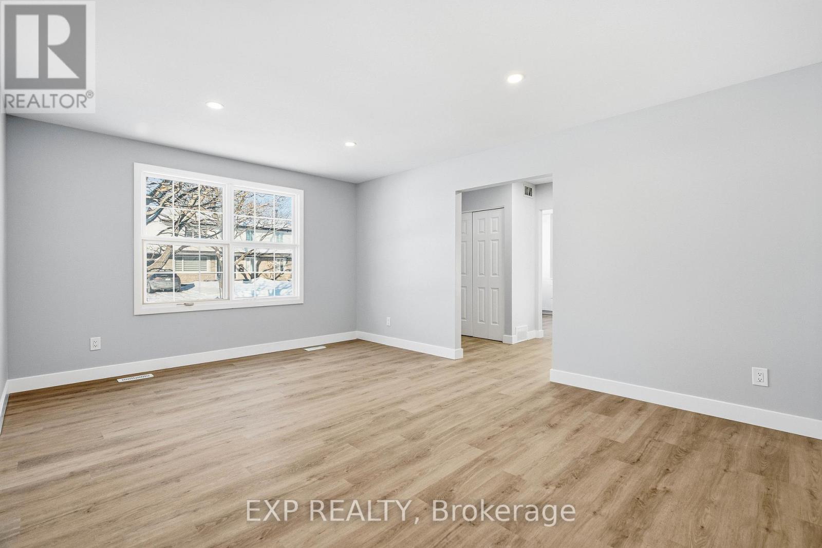2158 Fillmore Crescent, Ottawa, Ontario  K1J 6A4 - Photo 5 - X13234100