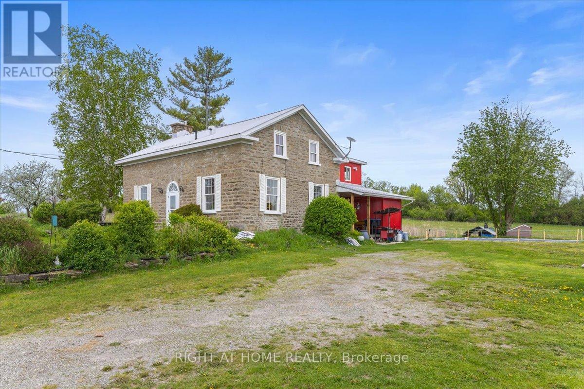 2584 HIGHWAY 43 HIGHWAY, Montague, Ontario