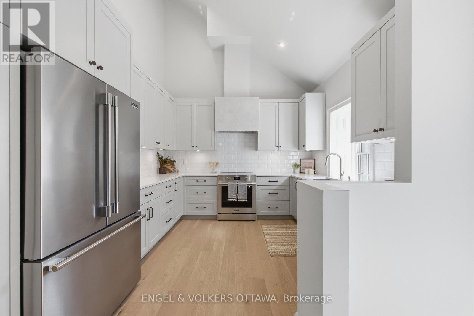 71 Thomas Street, Ottawa, Ontario  K1M 1M7 - Photo 12 - X13234558