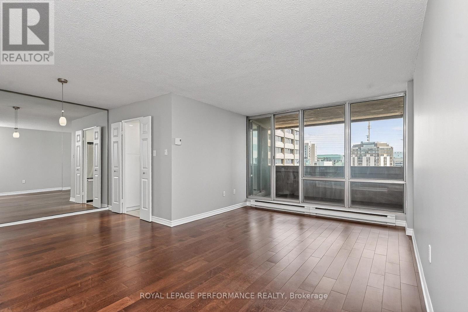 2502 - 530 Laurier Avenue W, Ottawa, Ontario  K1R 7T1 - Photo 4 - X13234726