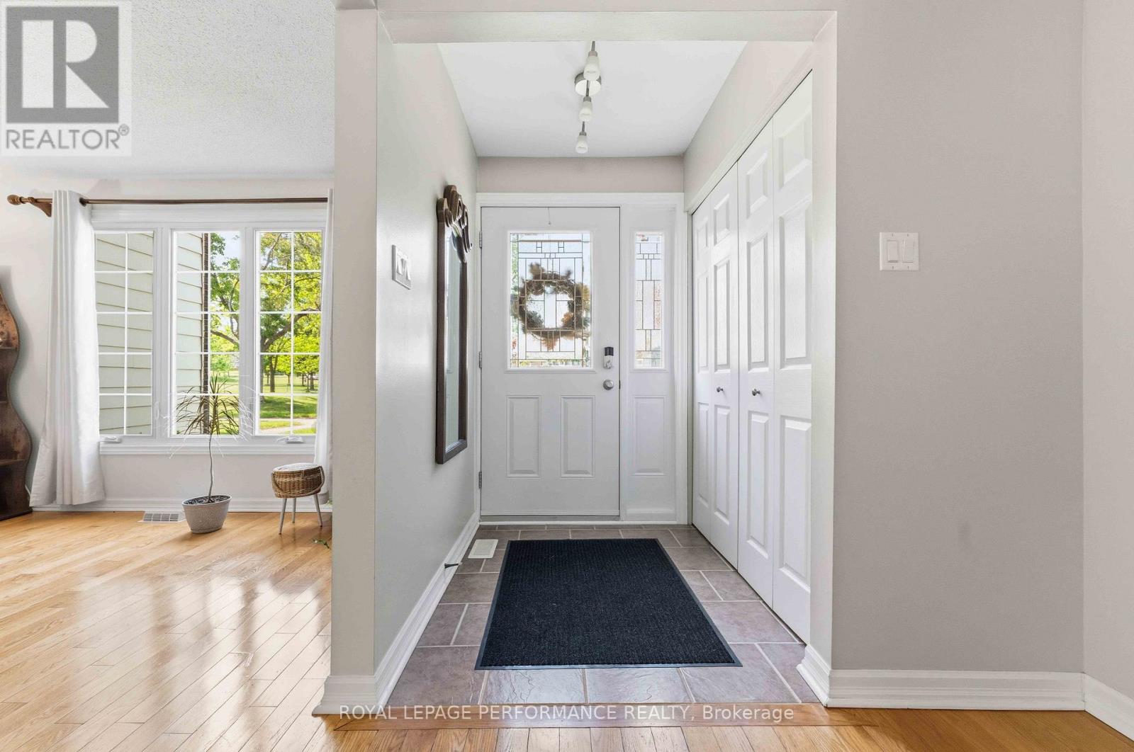 5 - 2051 Jasmine Crescent, Ottawa, Ontario  K1J 7W2 - Photo 4 - X13234758