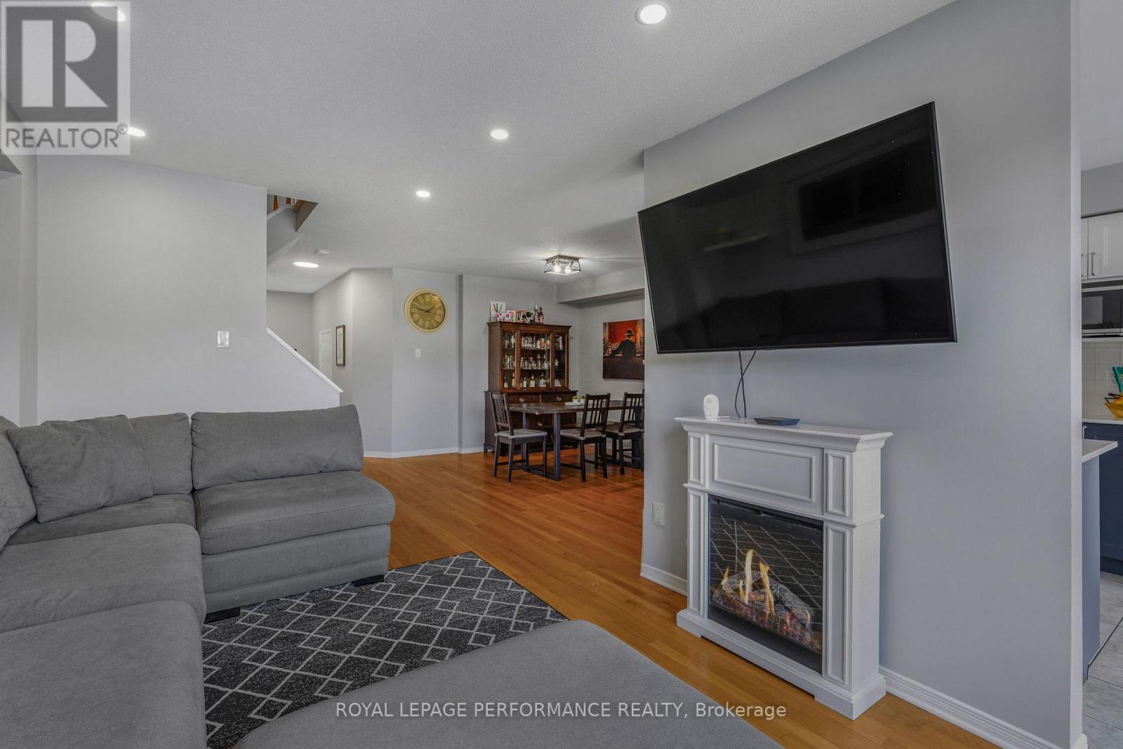 172 Colliston Crescent, Ottawa, Ontario  K1V 2J5 - Photo 11 - X13234858