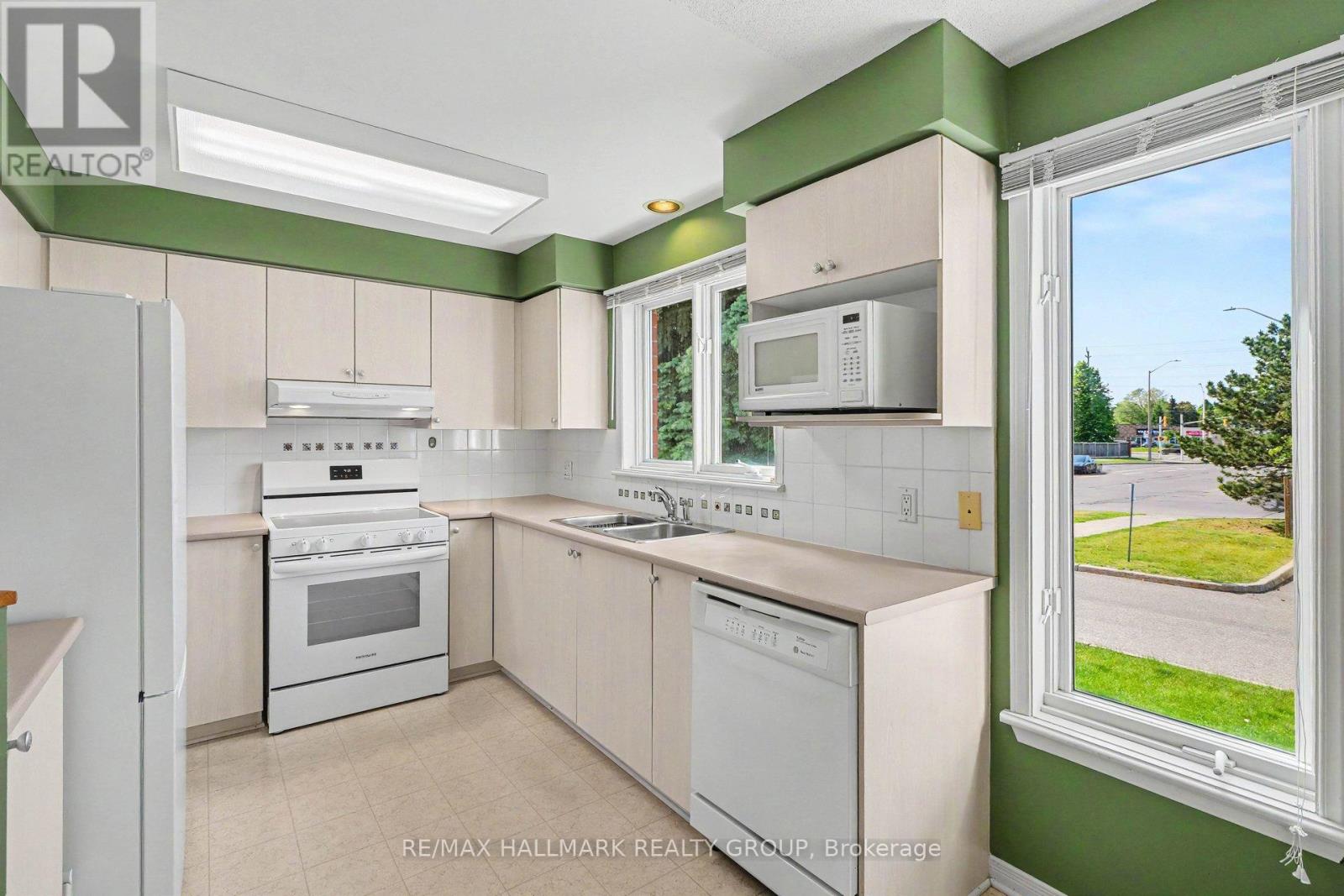 4429 Harper Avenue, Ottawa, Ontario  K1J 1C9 - Photo 8 - X13234904