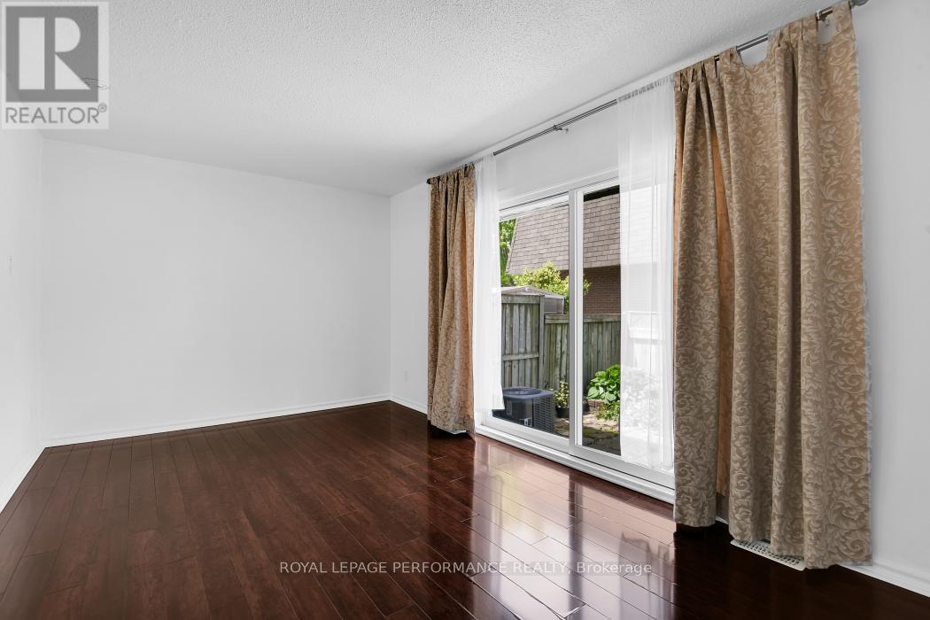 1743 Heatherington Road, Ottawa, Ontario  K1V 8T8 - Photo 16 - X13234950