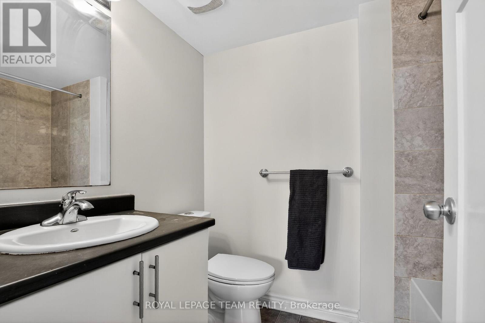 627b Chapman Mills Drive, Ottawa, Ontario  K2J 5T1 - Photo 18 - X13235154