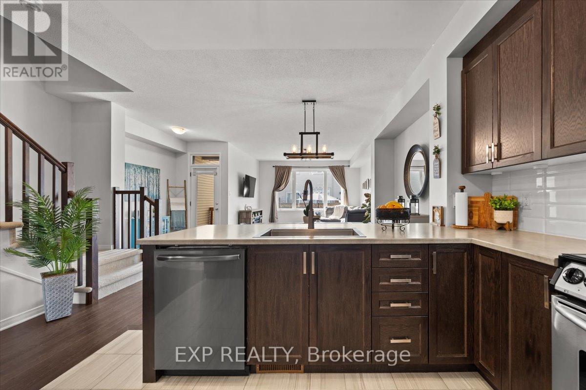 28 Hackney Private, Ottawa, Ontario  K2V 0K8 - Photo 6 - X13235180