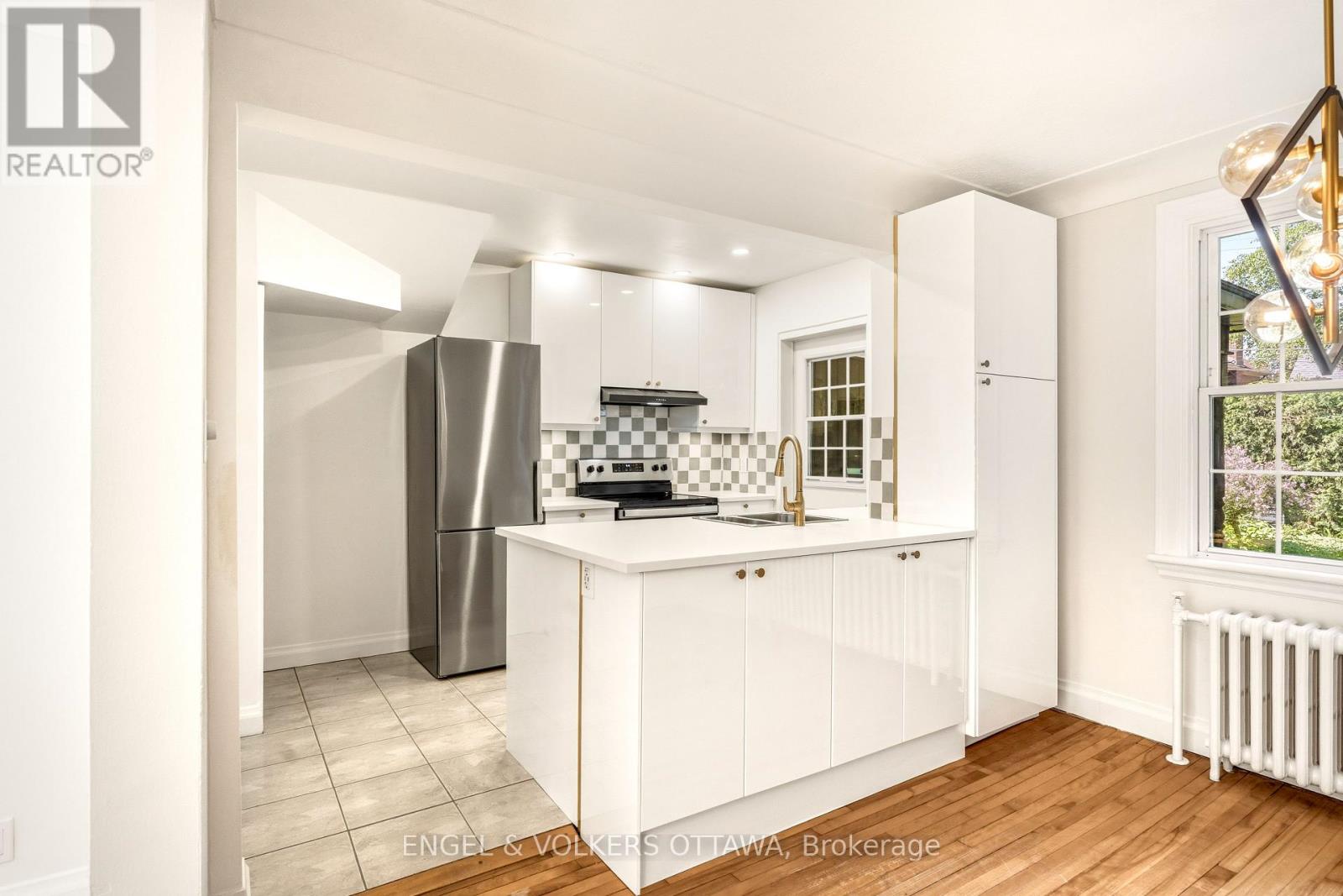 392 Piccadilly Avenue N, Ottawa, Ontario  K1Y 0H4 - Photo 13 - X13235350