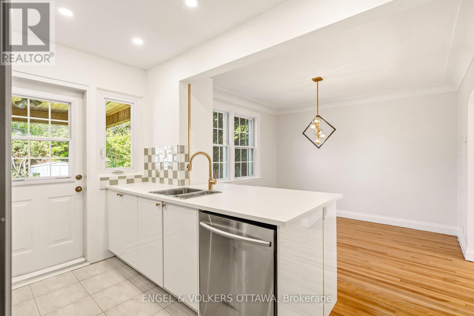 392 Piccadilly Avenue N, Ottawa, Ontario  K1Y 0H4 - Photo 16 - X13235350