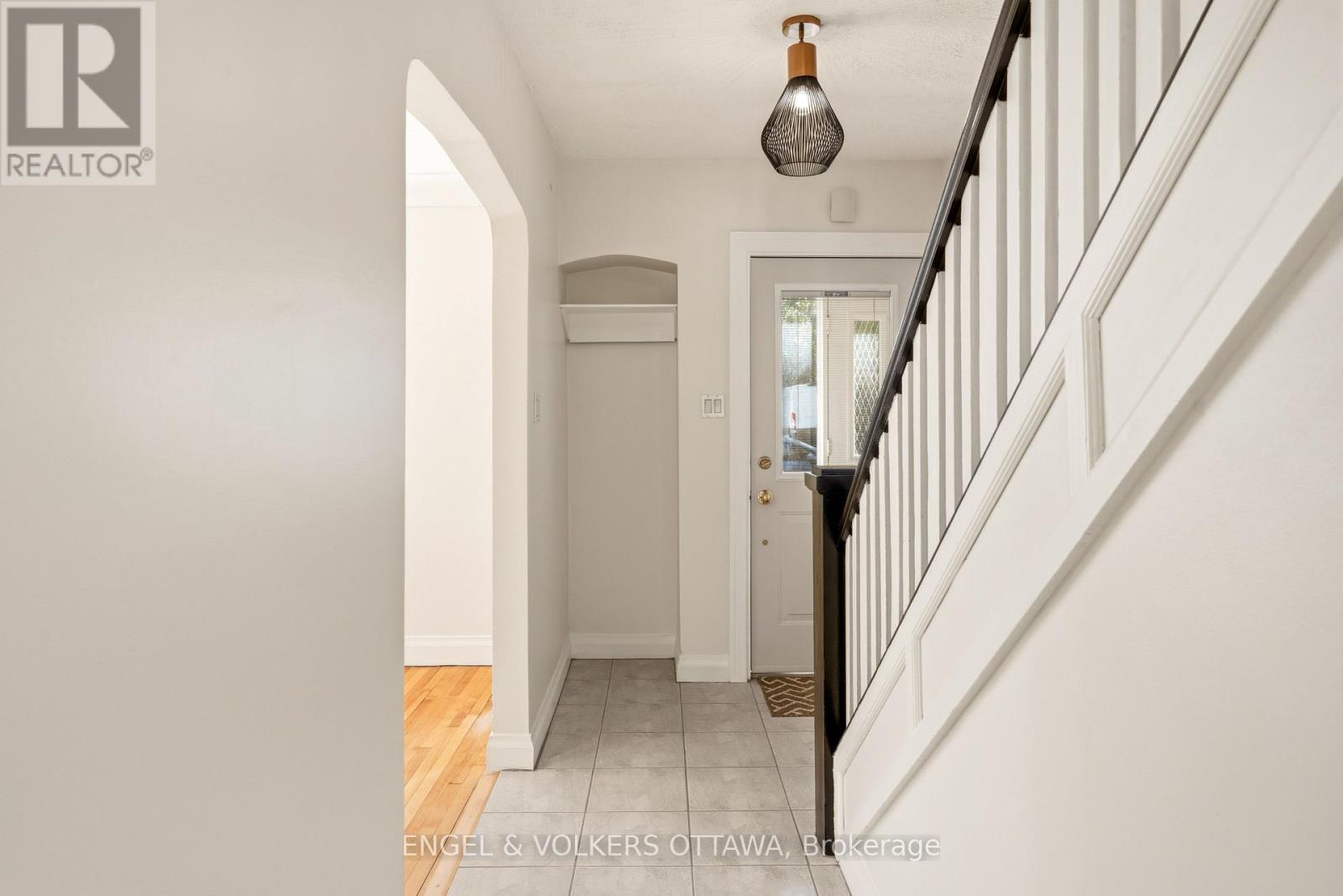 392 Piccadilly Avenue N, Ottawa, Ontario  K1Y 0H4 - Photo 5 - X13235350