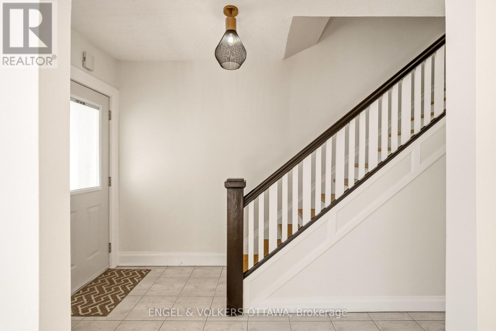 392 Piccadilly Avenue N, Ottawa, Ontario  K1Y 0H4 - Photo 6 - X13235350