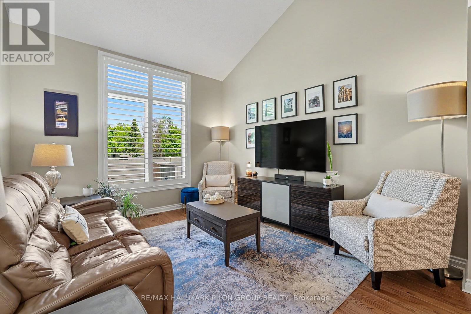 1075 Marchant Drive, Ottawa, Ontario  K4A 4A9 - Photo 3 - X13235556