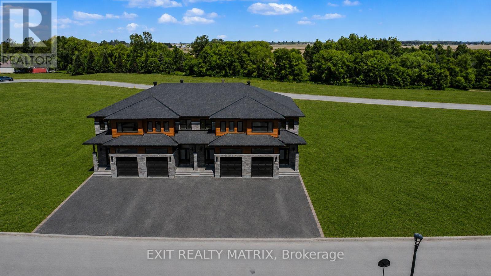 535 Regina Street, Russell, Ontario  K0A 1W0 - Photo 2 - X13235560