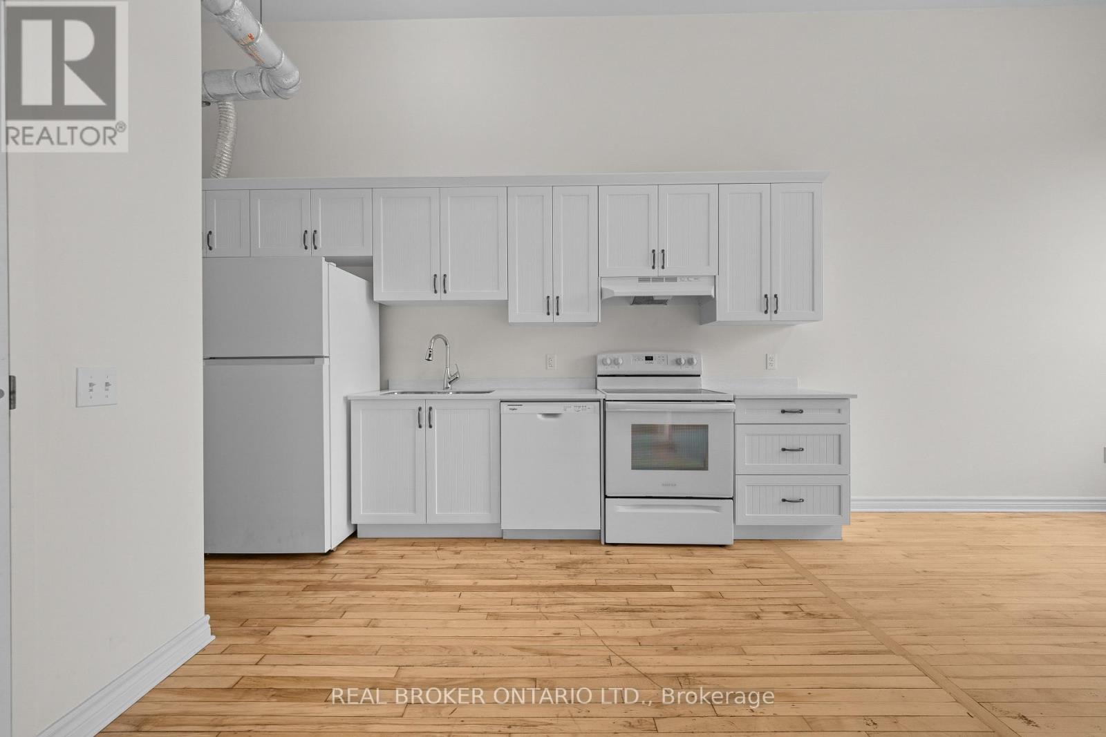 211 - 150 Mill Street, Carleton Place, Ontario  K7C 1T4 - Photo 2 - X13235582