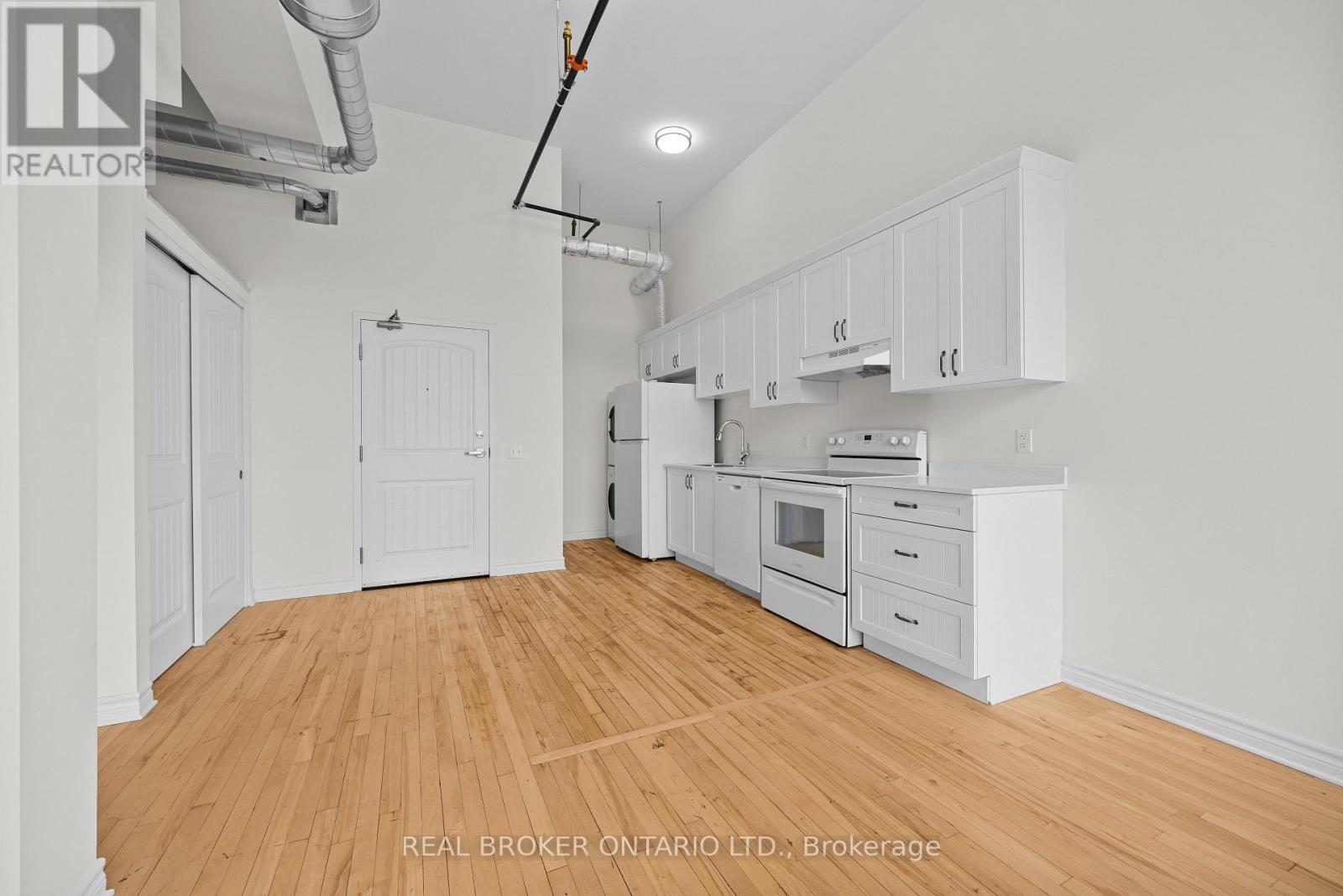 211 - 150 Mill Street, Carleton Place, Ontario  K7C 1T4 - Photo 3 - X13235582