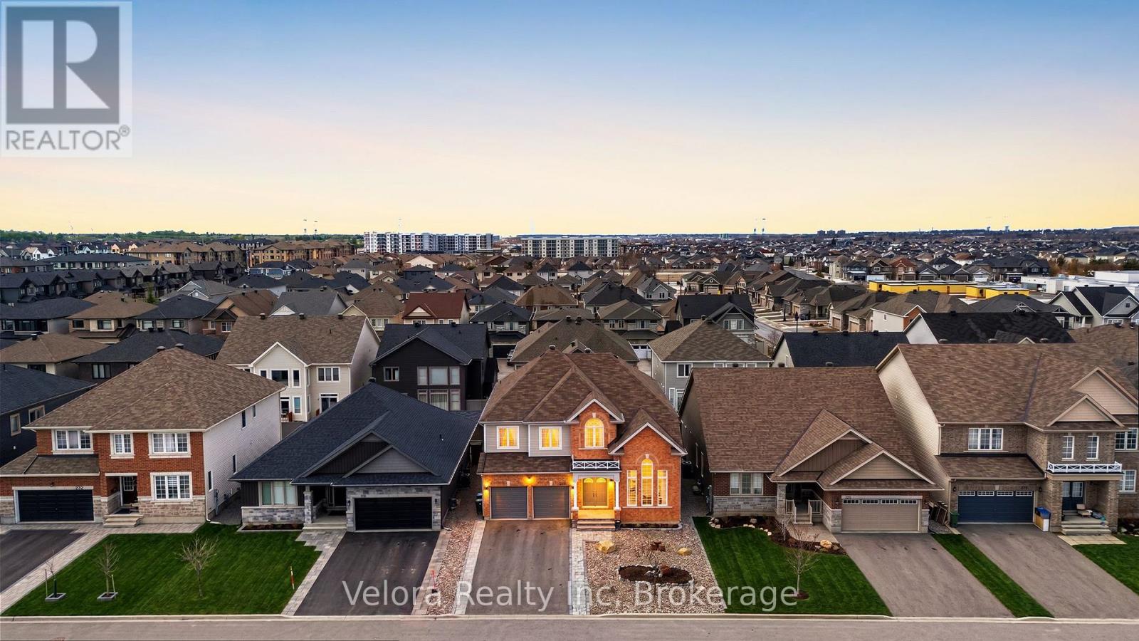 208 ROVER STREET, Ottawa, Ontario
