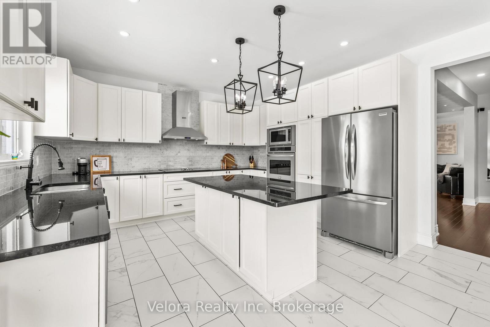 208 Rover Street, Ottawa, Ontario  K2V 0G2 - Photo 15 - X13235936