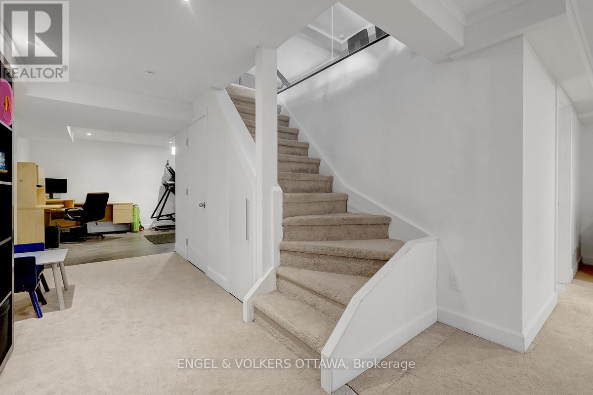 6138 Vineyard Drive, Ottawa, Ontario  K1C 2N6 - Photo 37 - X13236136
