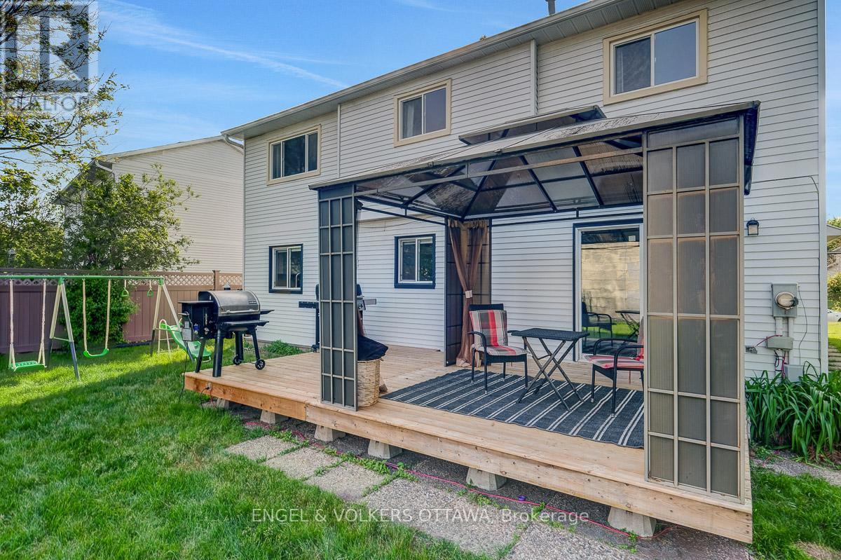 6138 Vineyard Drive, Ottawa, Ontario  K1C 2N6 - Photo 47 - X13236136