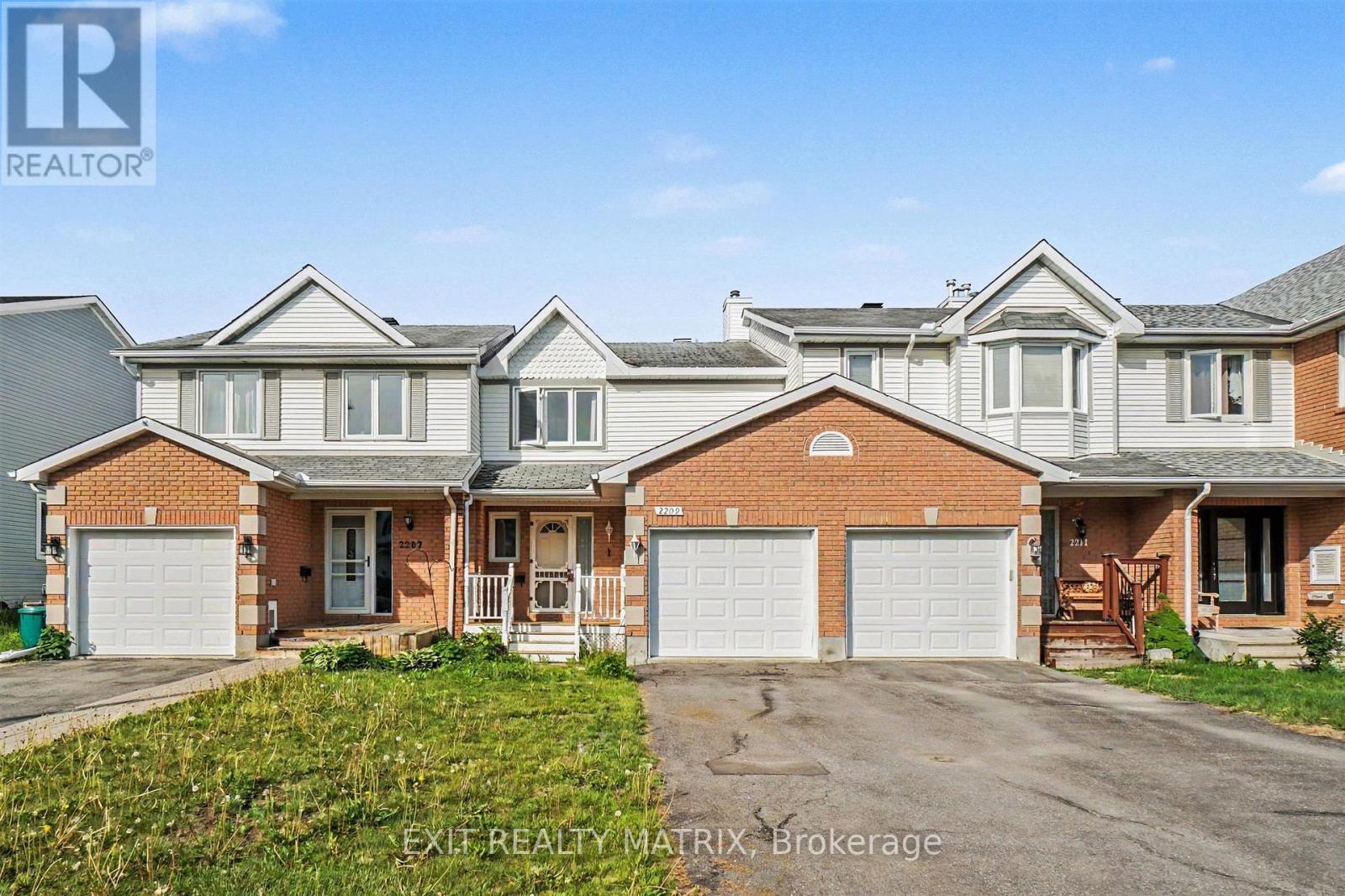 2209 Saturn Crescent, Ottawa, Ontario  K4A 3T6 - Photo 3 - X13236288
