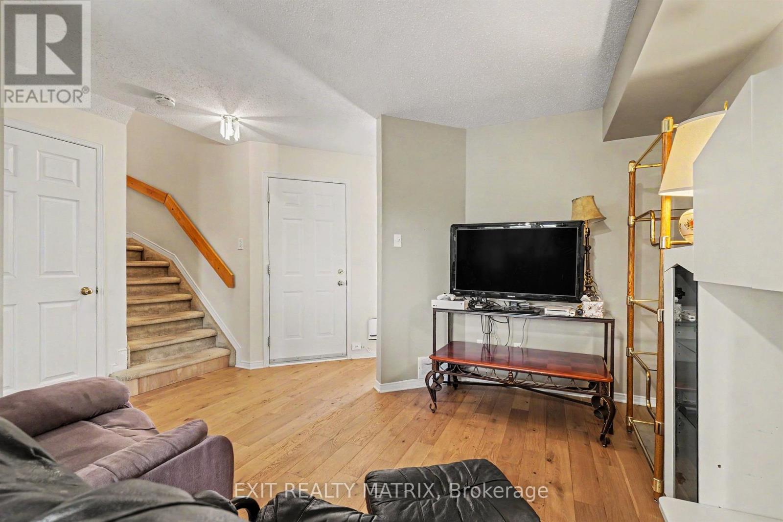 2209 Saturn Crescent, Ottawa, Ontario  K4A 3T6 - Photo 8 - X13236288