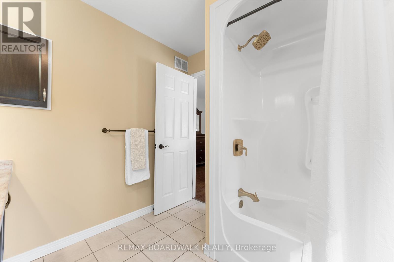 14 Panandrick View Drive, Ottawa, Ontario  K2W 1A5 - Photo 22 - X13236308
