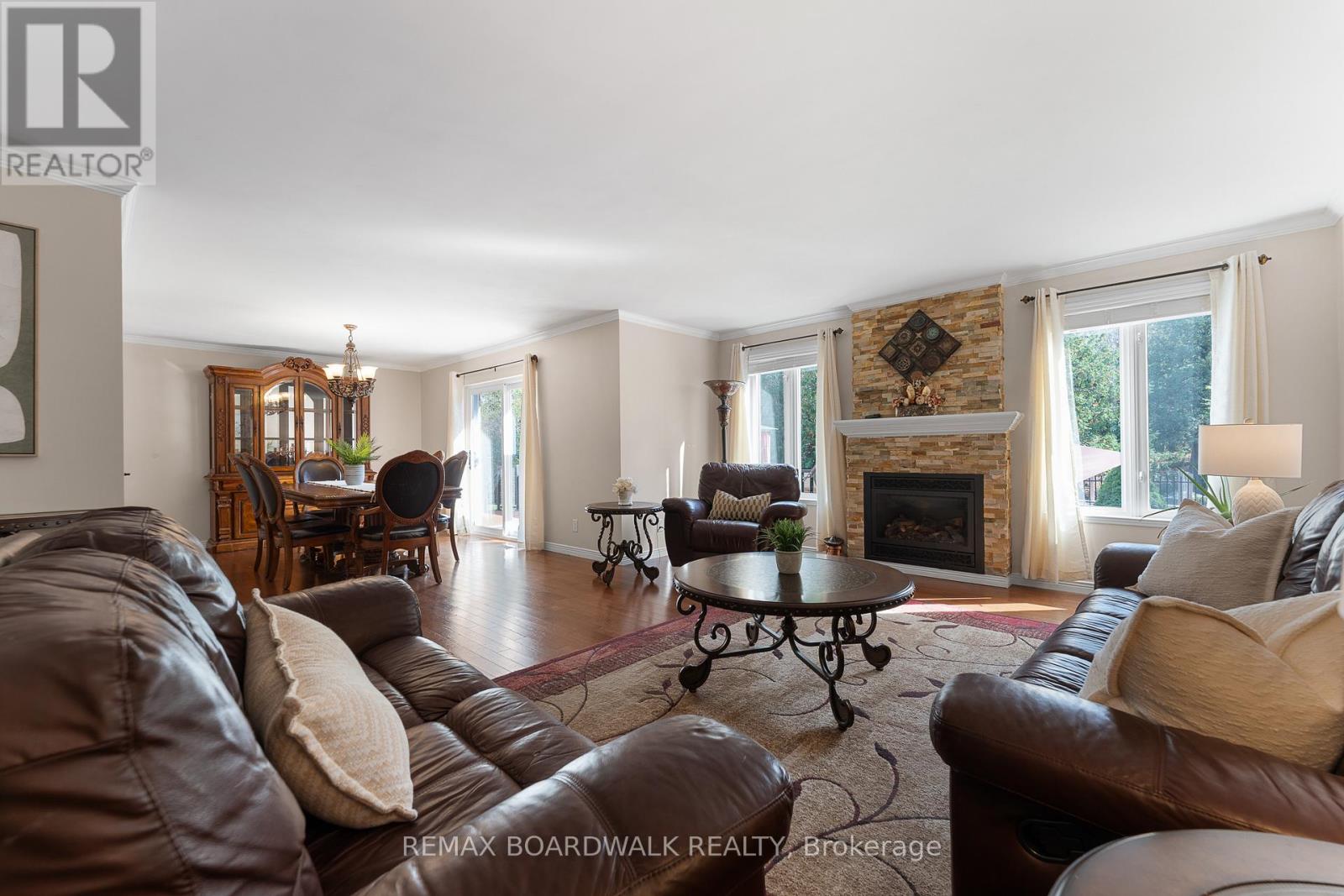 14 Panandrick View Drive, Ottawa, Ontario  K2W 1A5 - Photo 8 - X13236308